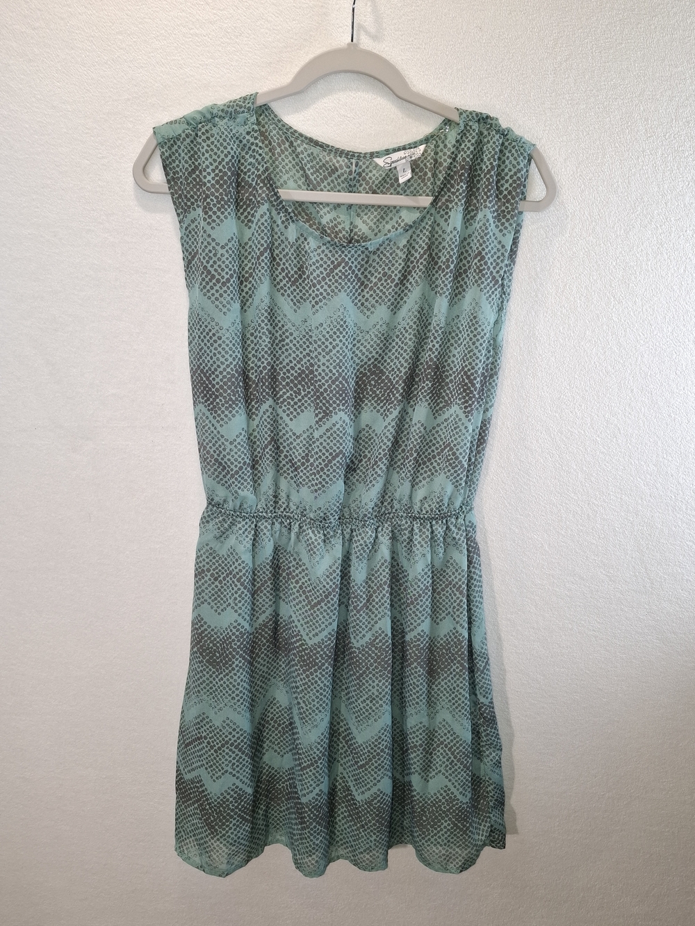 Speechless Y2k Aqua Chevron Midi Dress